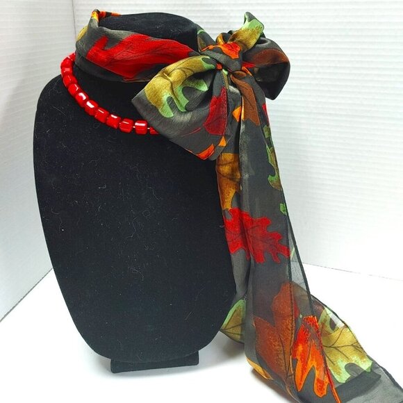 Ladies silk scarf & matching Red Acrylic Necklace VTG - Red - Black - Picture 1 of 10